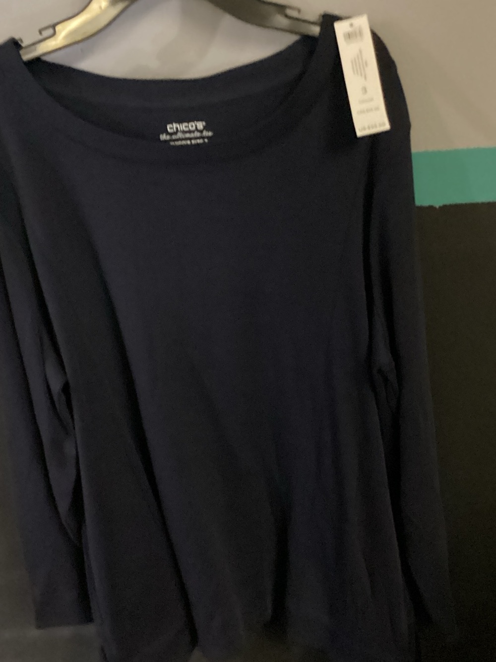 Chico's Navy Long Sleeve Crewneck Tee
